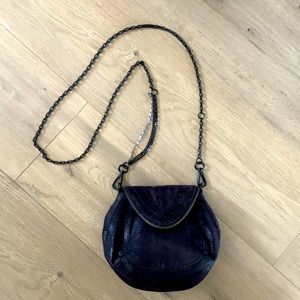 Matt and Nat crossbody